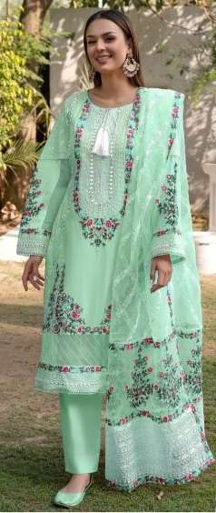 Zaha Zainab Chottani 10057 Designer Pakistani Suit On Wholesale