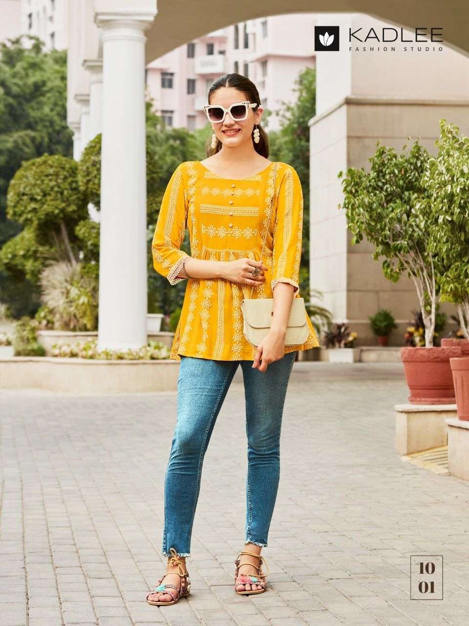 Kadlee Paris Stylish Rayon Wrinkle Print Short Tops On Wholesale