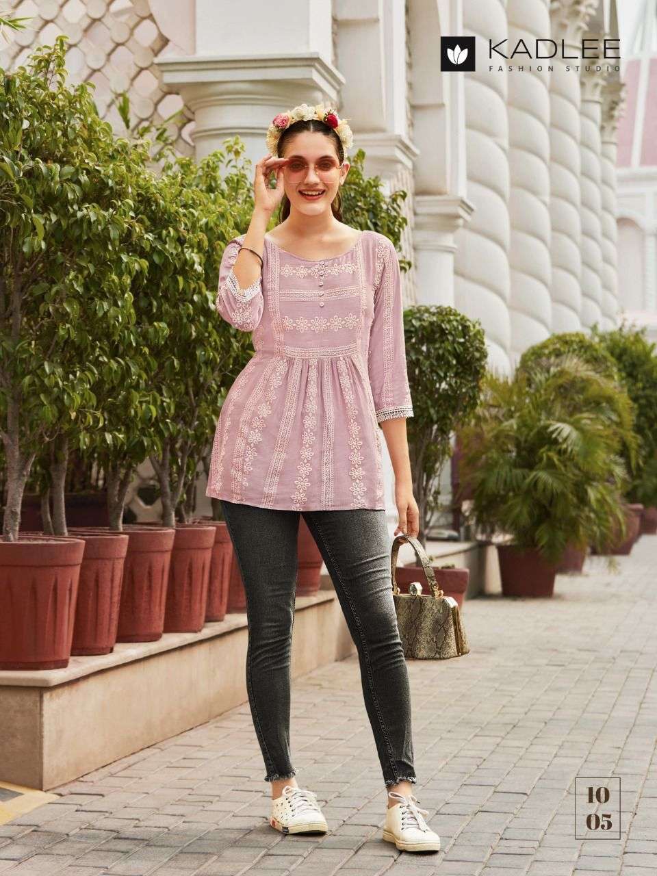 Kadlee Paris Stylish Rayon Wrinkle Print Short Tops On Wholesale
