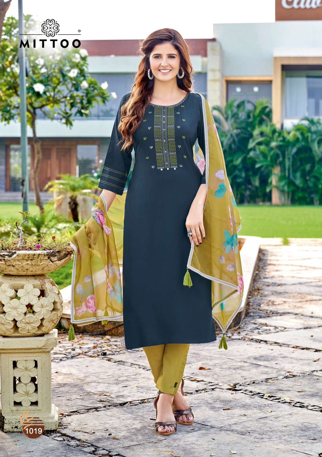 Mittoo Shringar Vol 7  Viscose Weaving Embroidery & Hand Work On Wholesale 