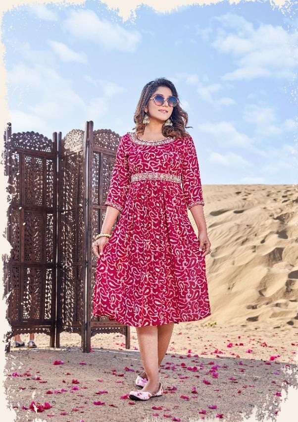 Pari Carnival  Rayon 18 kg foil prints and heavy work catalog with belt On Wholesale