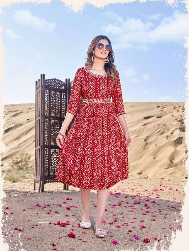 Pari Carnival  Rayon 18 kg foil prints and heavy work catalog with belt On Wholesale