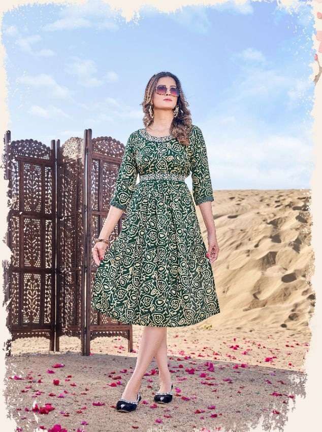 Pari Carnival  Rayon 18 kg foil prints and heavy work catalog with belt On Wholesale