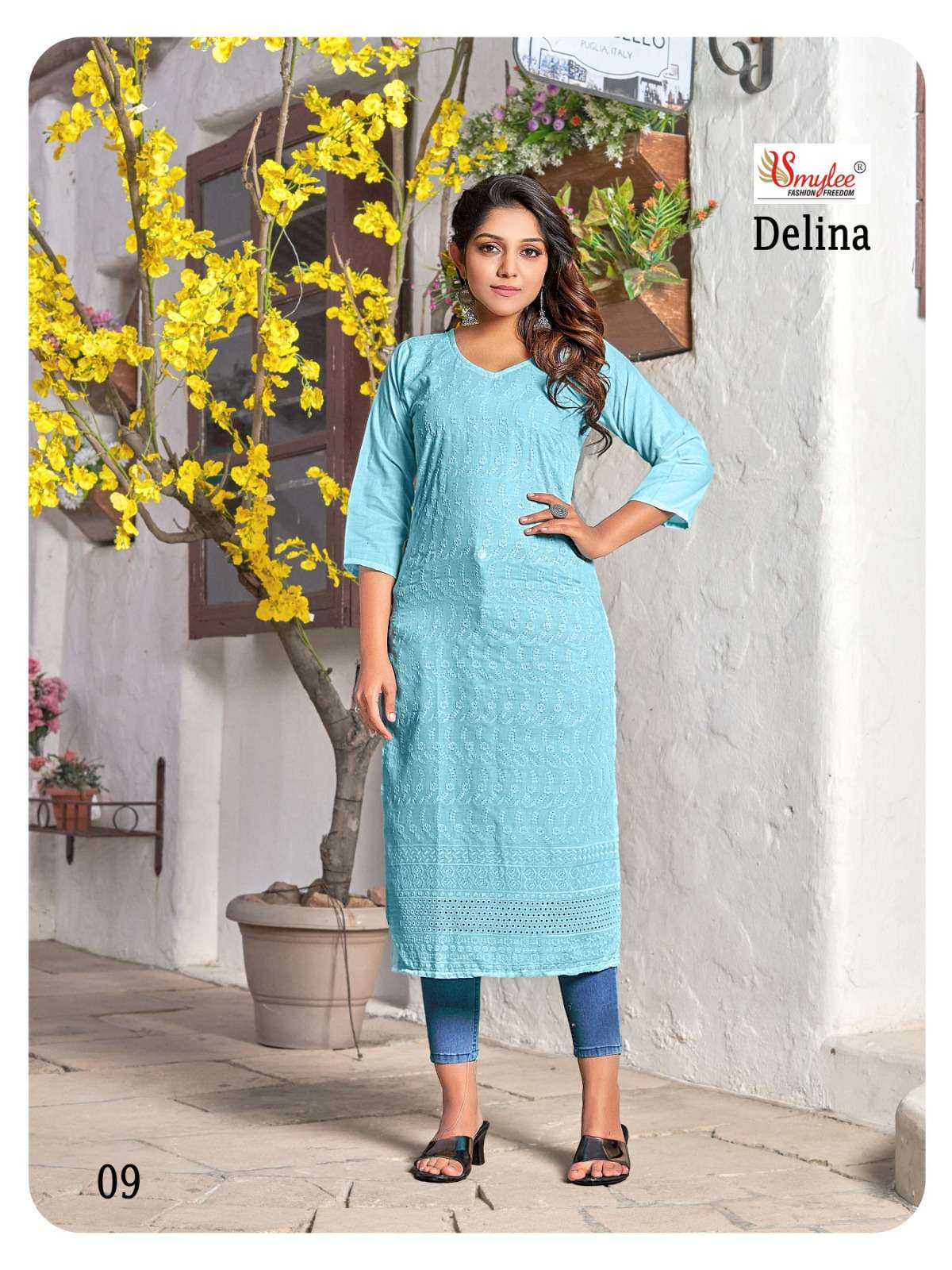 Smylee Delina Chiken Work Kurti Catlogue On Wholesale 