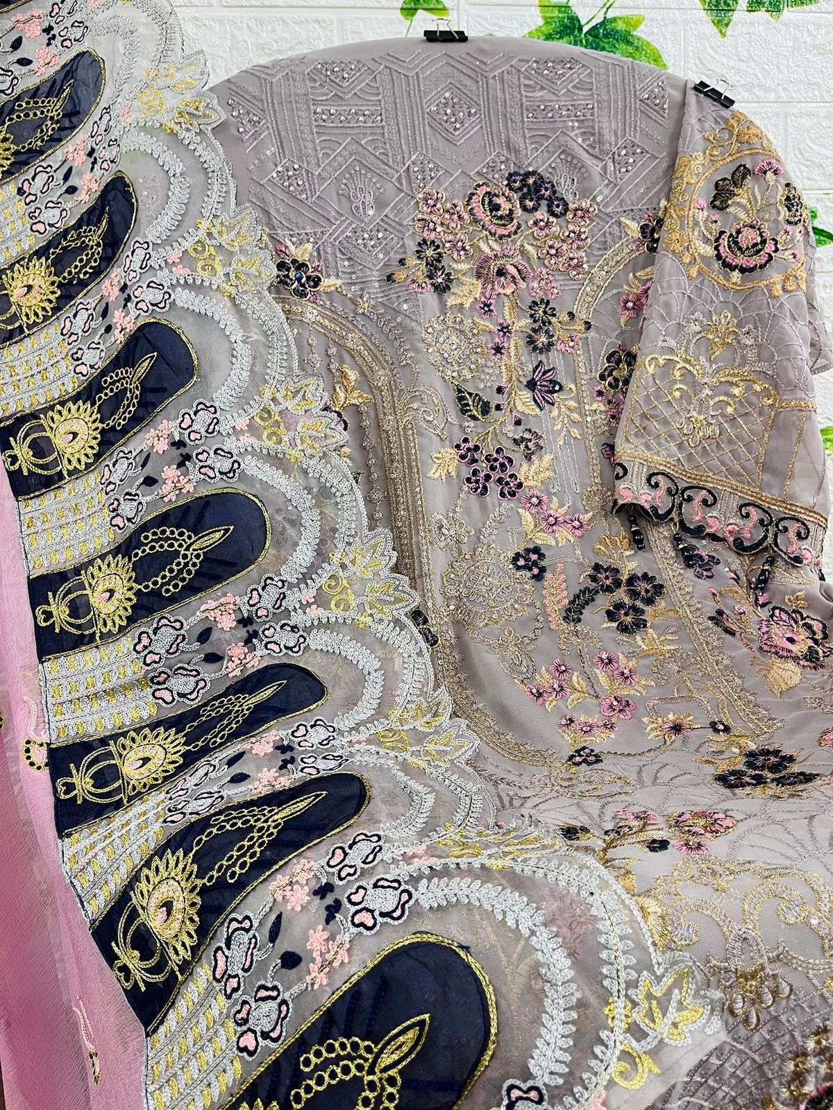Serine S 118 Fox Georgette Embroidery With Diamond Top Bottom With Dupatta On Wholesale