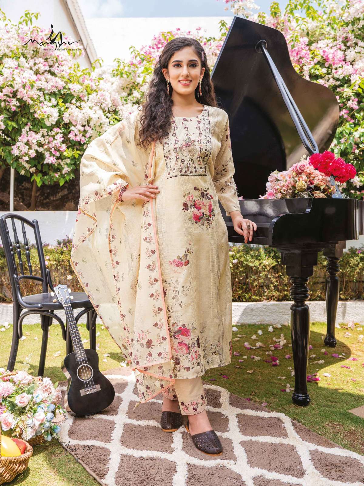 Mauve Woven Dola Silk Kurti Pant Set With Dupatta