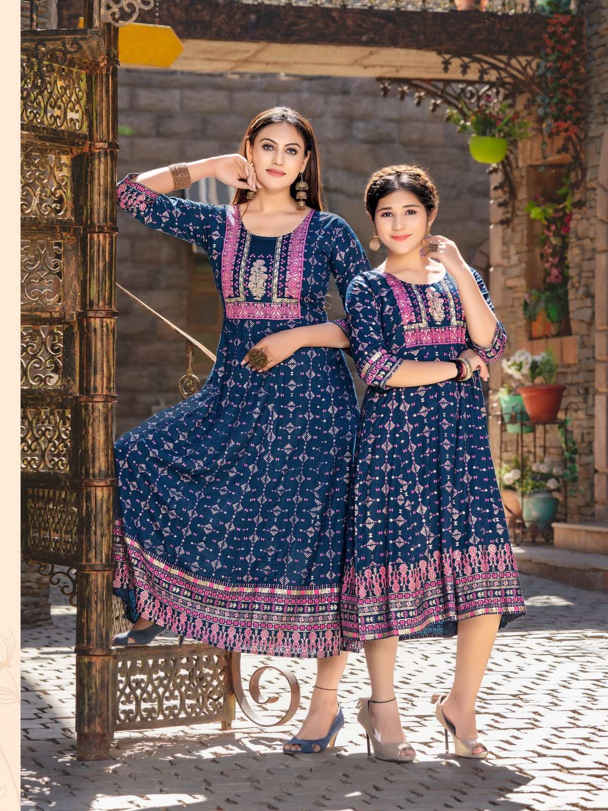 Mother Daughter Dress Set - Buy Mother Daughter Dress Set Online Starting  at Just ₹446 | Meesho