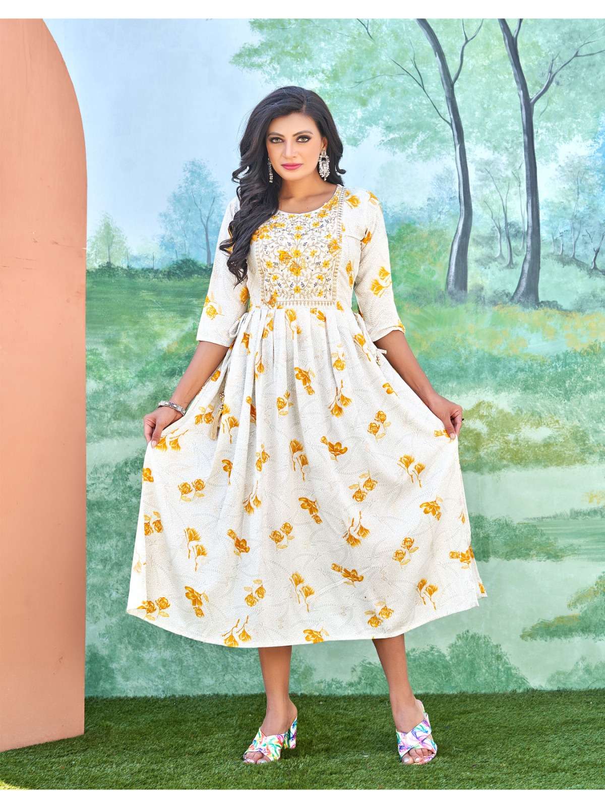 SMYLEE PRESENTS OUR NEW CATALOGUE SONPARI