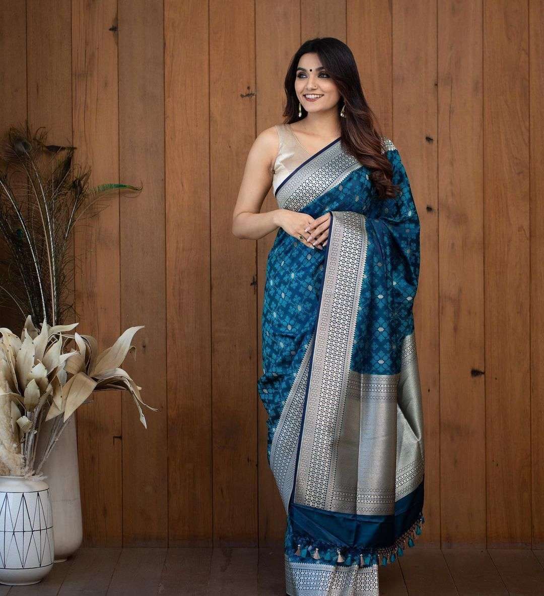 Aab Kavita Wholesle silk saree collection