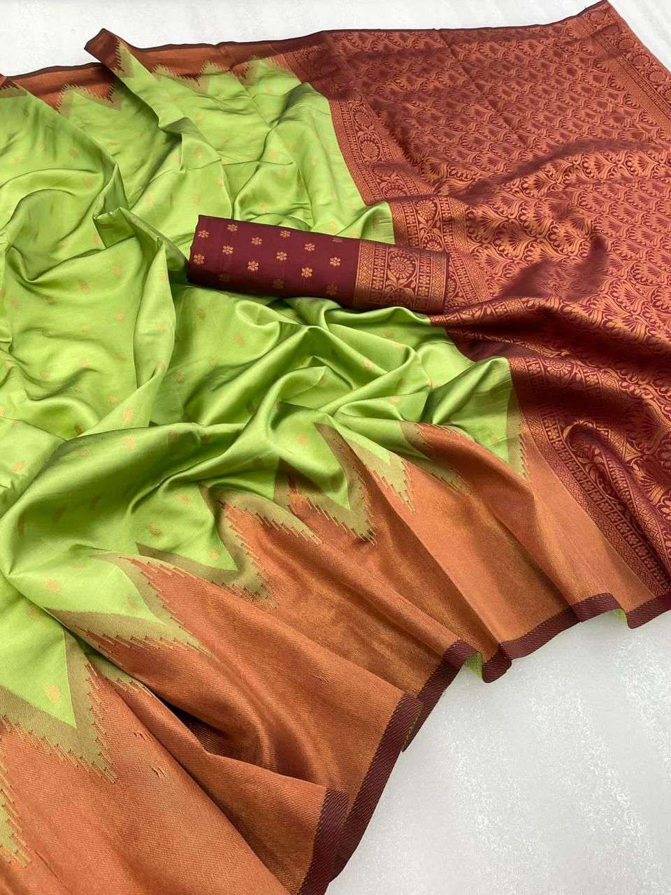 Aab Korum Silk Occasional Designer Kanjivaram Saree Wholesale catalog