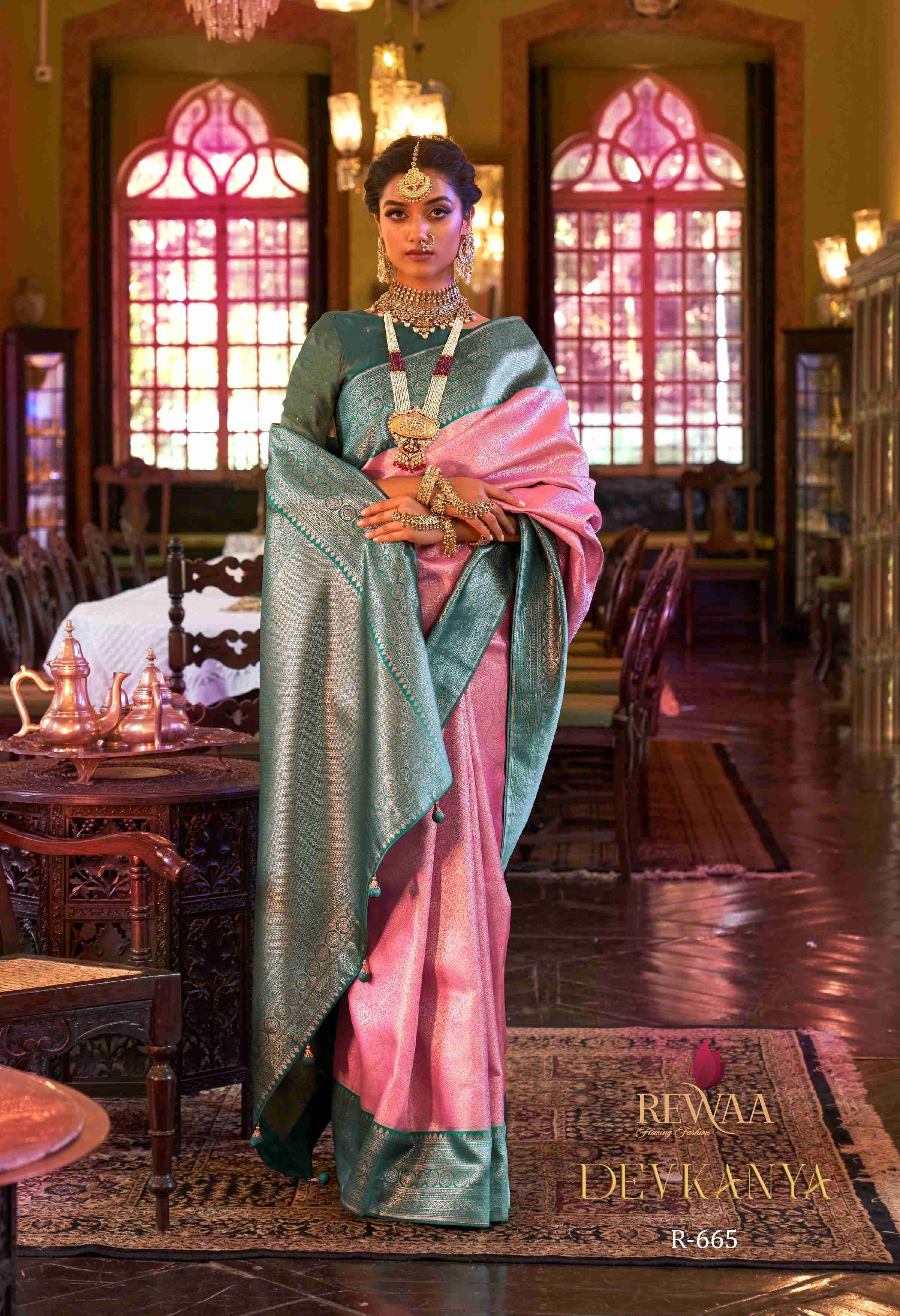 Handloom cotton sari styles for hot summer months