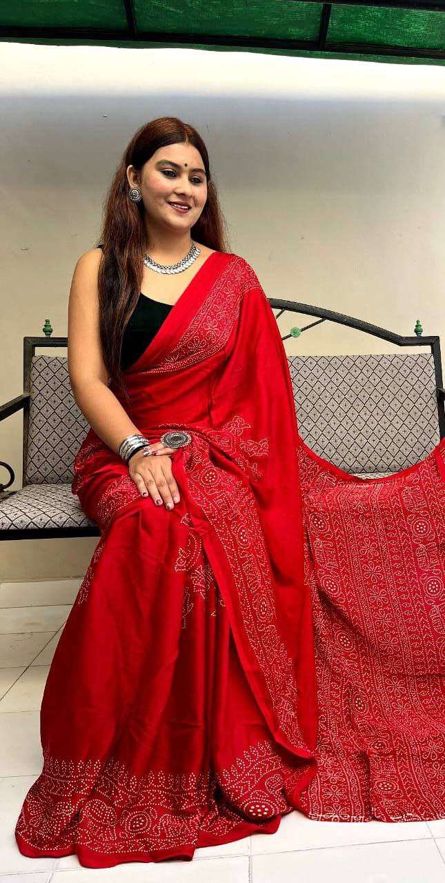 Ss 11 Beautiful Digital Printed Dola Silk Saree Wholesale catalog