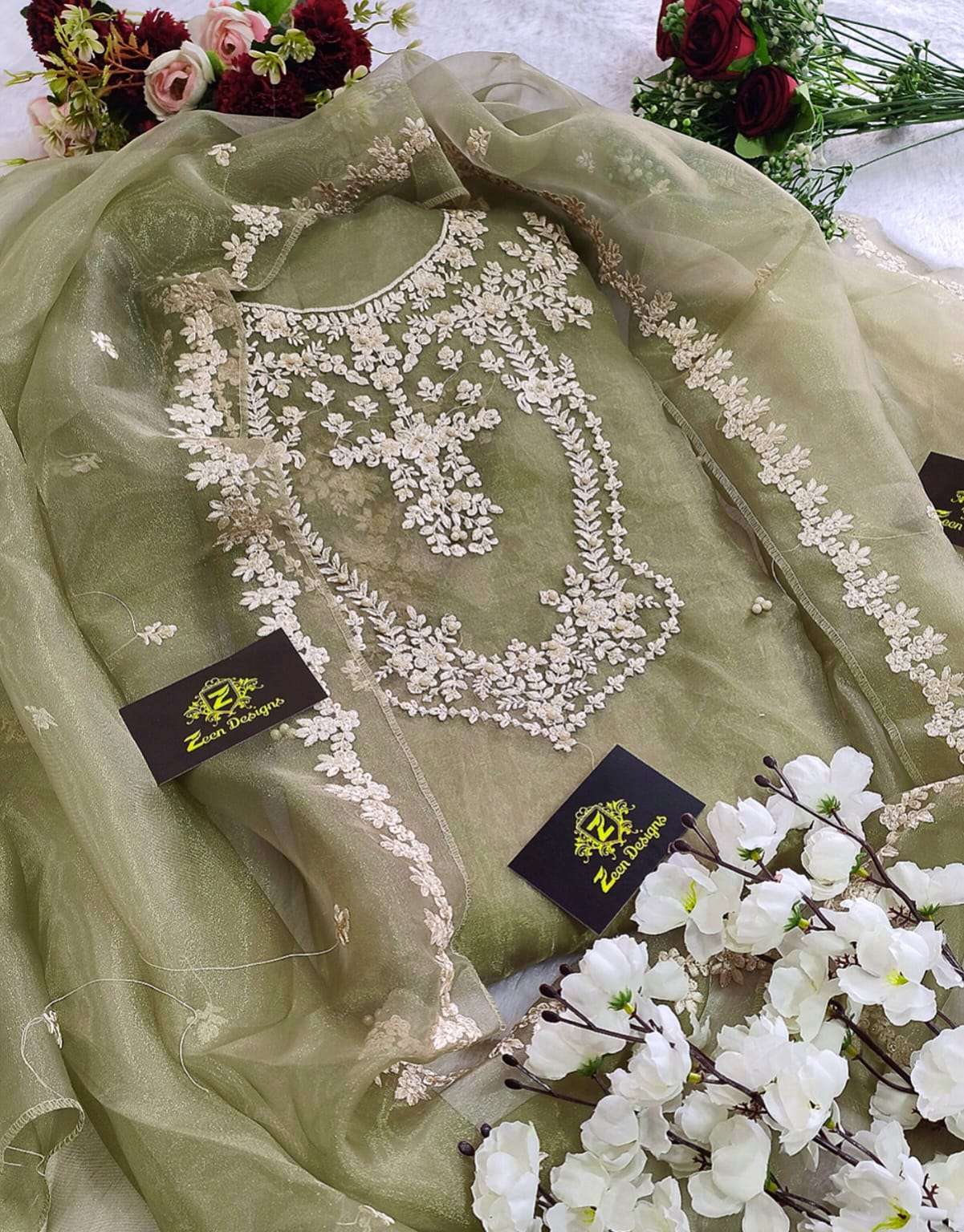 Zeen Designs Presents  AMBREEN ZD - 117 A/B Wholesale catalog