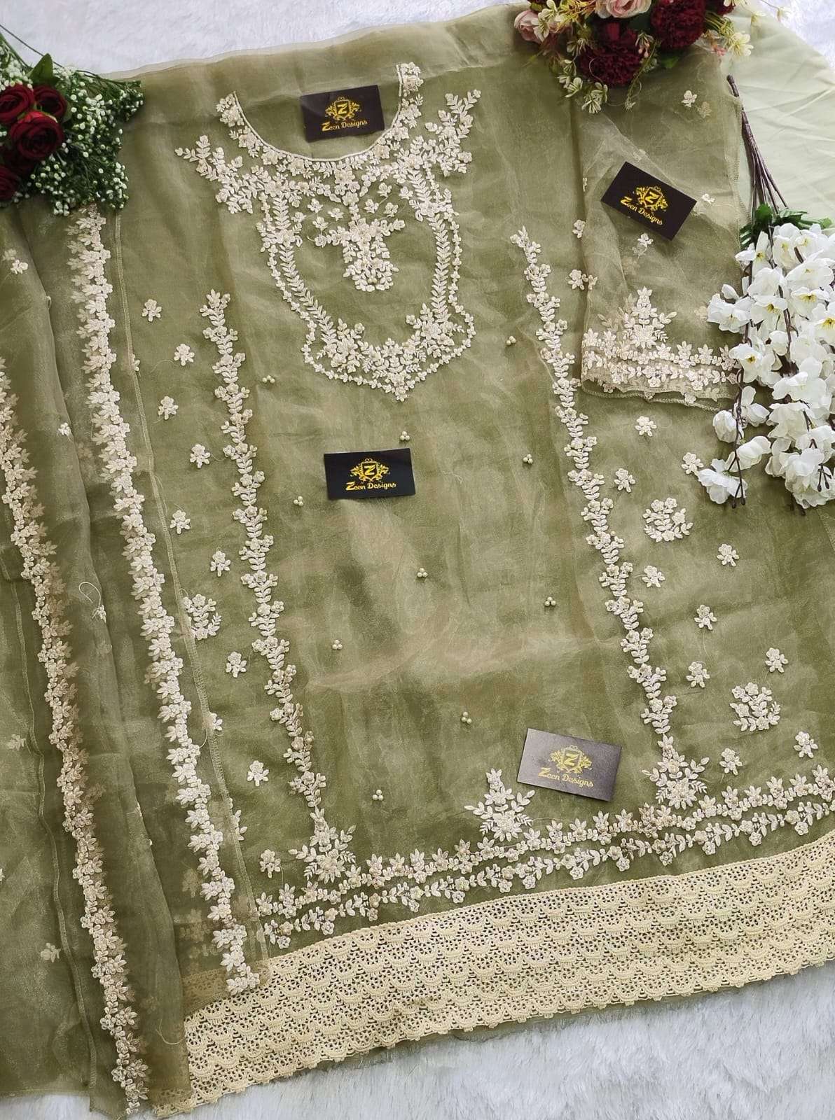 Zeen Designs Presents  AMBREEN ZD - 117 A/B Wholesale catalog