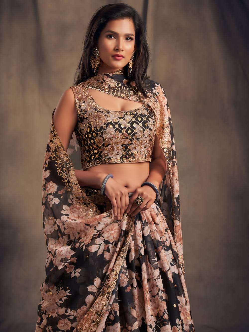 FLORAL 7613 LEHENGA CHOLI Wholesale catalog