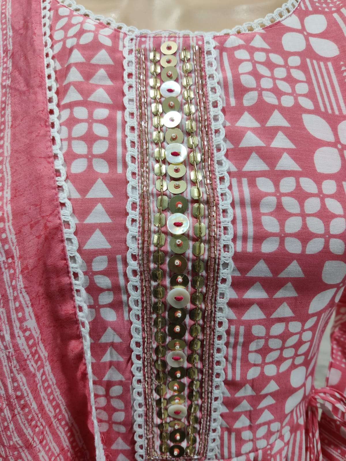 NAYLA RAAS CHANDERI PRINT Kurti Wholesale catalog