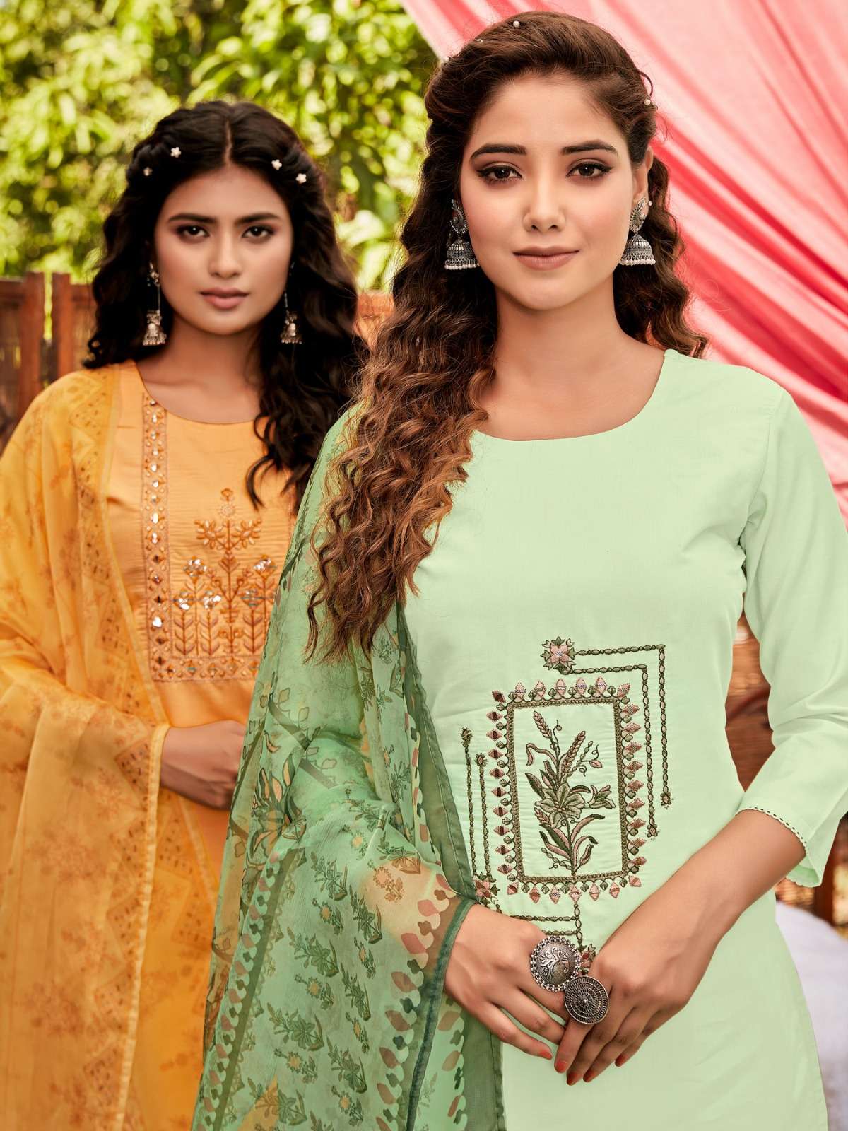Vitara fashion RANGAT Kurti Wholesale catalog