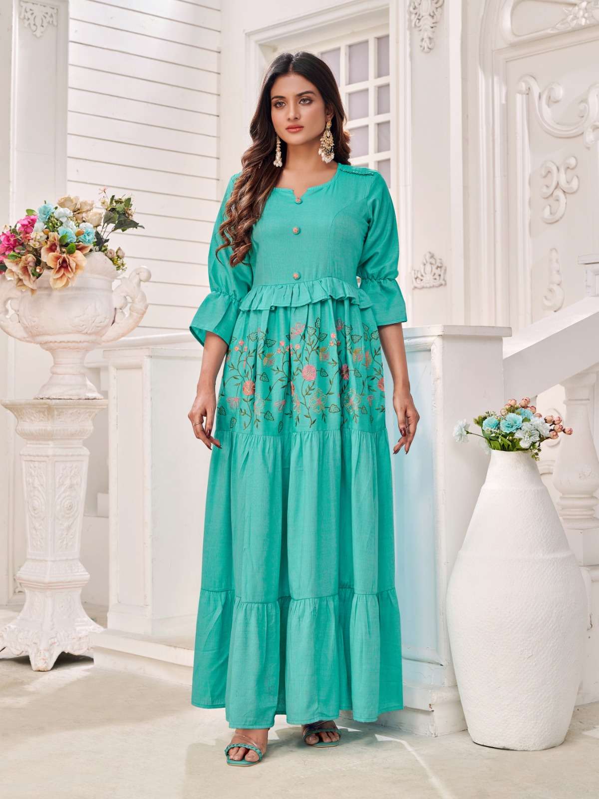 Vitara fashion RANGMALA Kurti Wholesale catalog