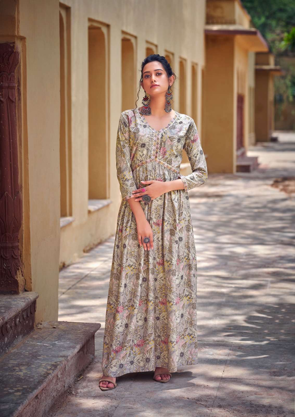 Vitara fashion RAGHINI Kurti Wholesale catalog