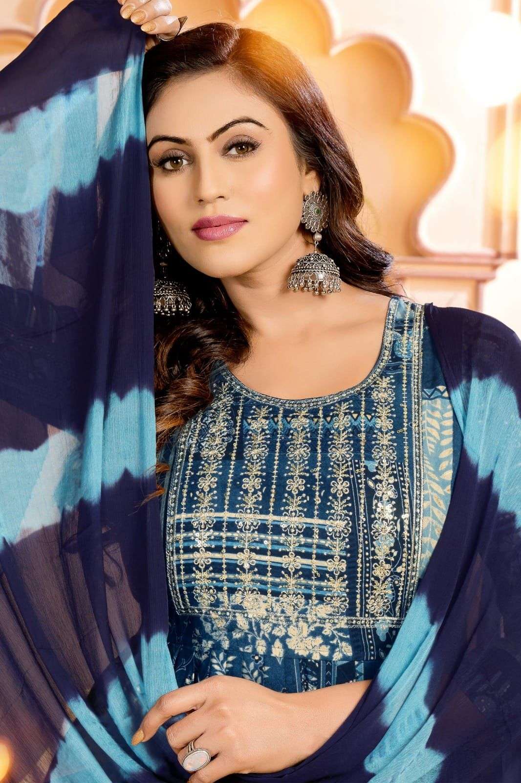 HIRWA  SCARLELTT Naira cut Kurti Wholesale catalog