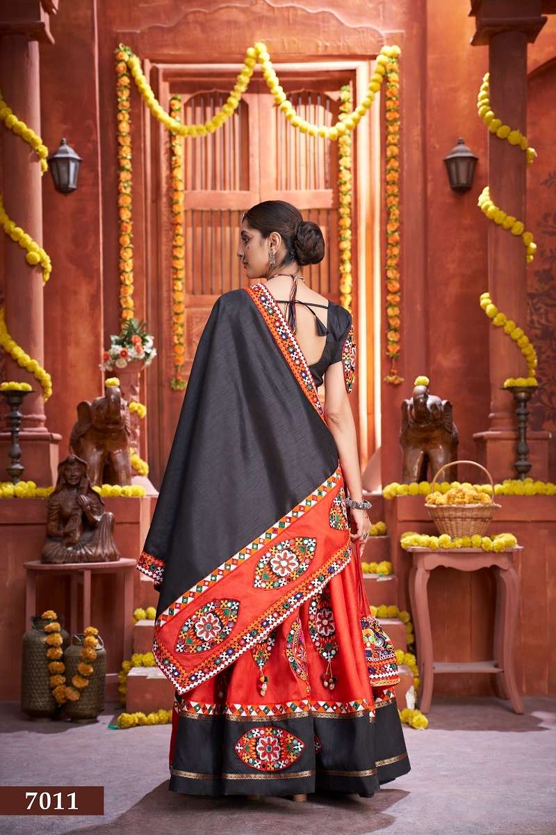 NAVRATRI CHANIYA CHOLI 7011 RAJWADI VOL - 3 Lehenga choli Wholesale catalog
