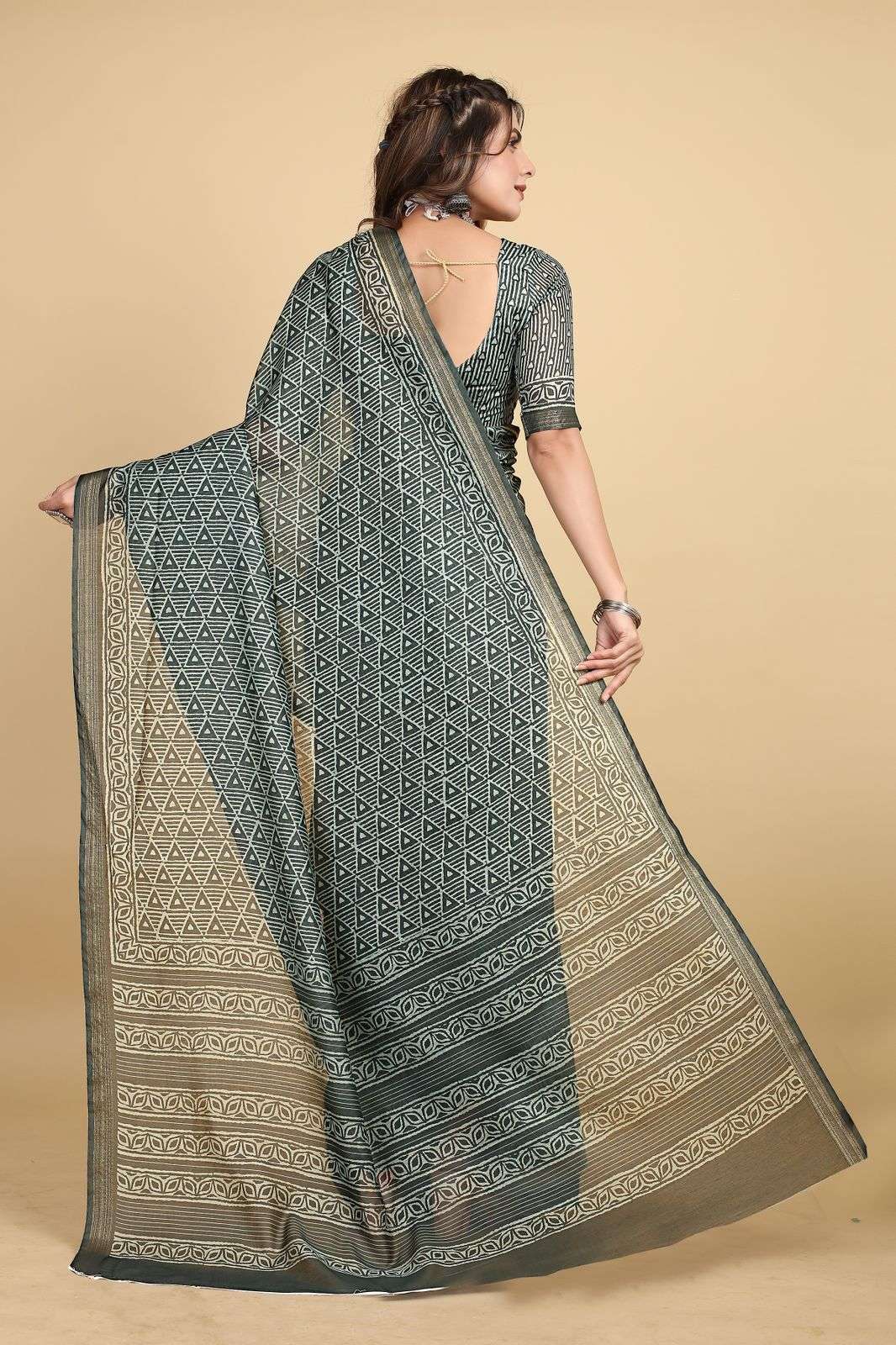 Rangkaat Women Saree With Blouse Wholesale catalog