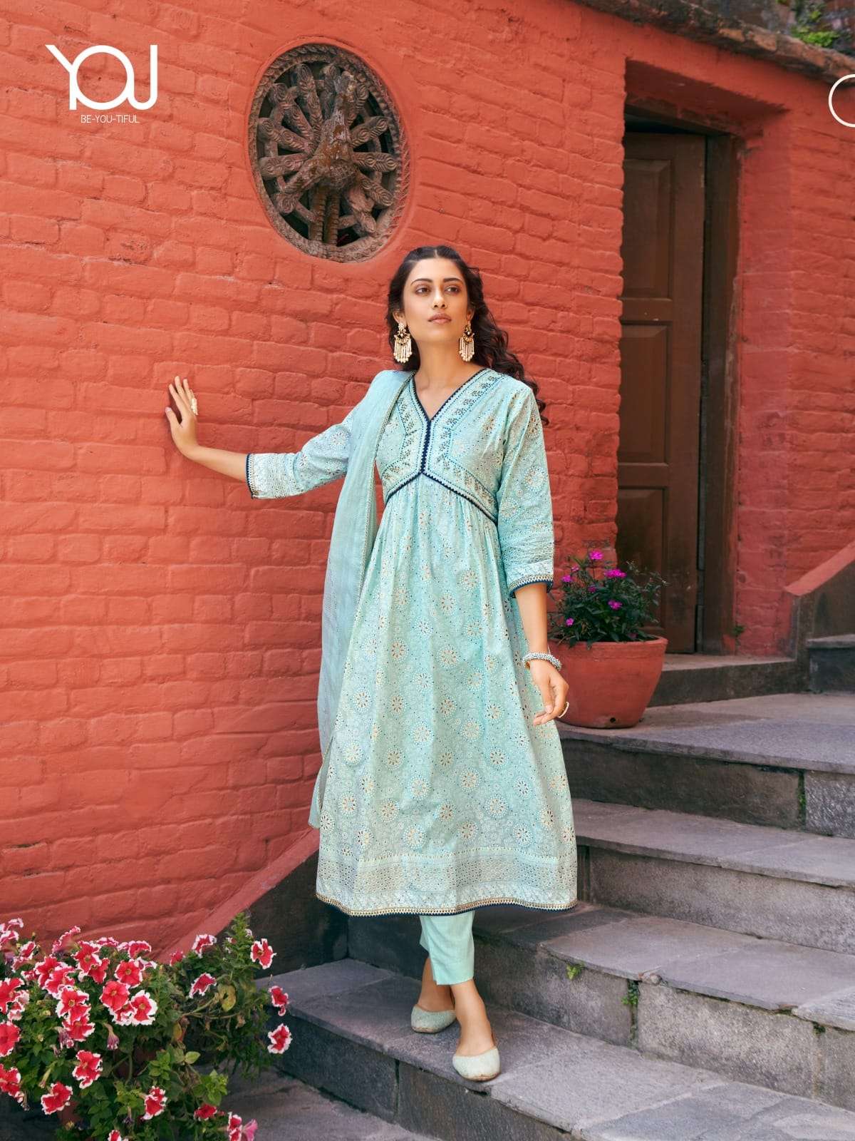 Wanna Siya Alia Cut Desiger Kurti Wholesale catalog