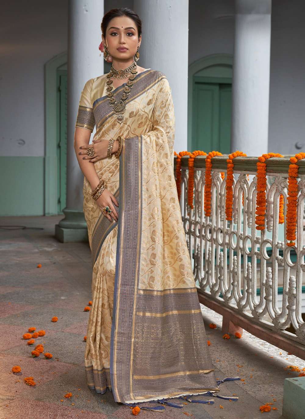 BUNAWAT MAN MOHINI Banarasi Silk Saree Wholesale catalog