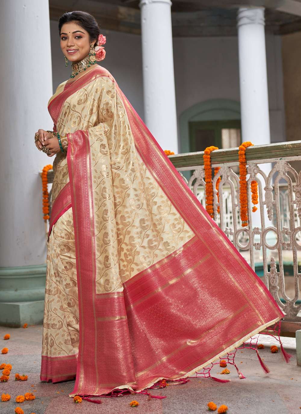 BUNAWAT MAN MOHINI Banarasi Silk Saree Wholesale catalog