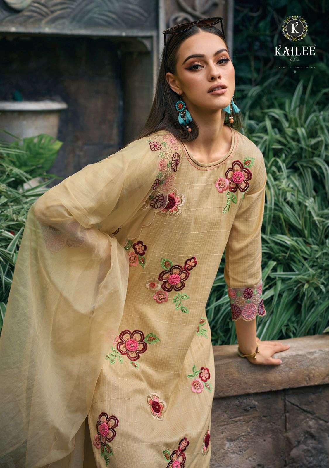 KAILEE FASHION FLUER VOL -4 Kurti Wholesale catalog