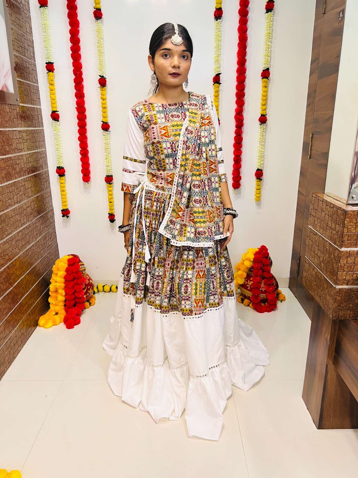 NAVRATRI AWY-7057 LEHENGA CHOLI Wholesale catalog