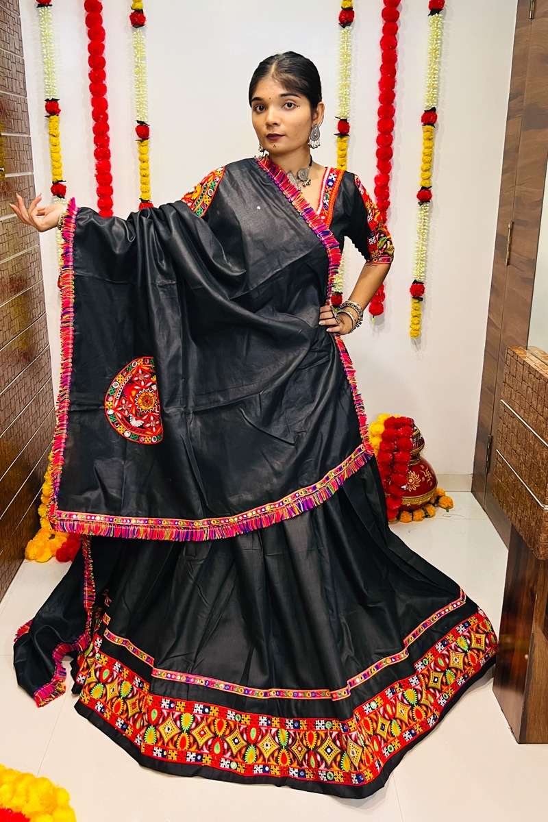 RAJWADI VOL - 02 7044 NAVRATRI LEHENGA CHOLI Wholesale catalog
