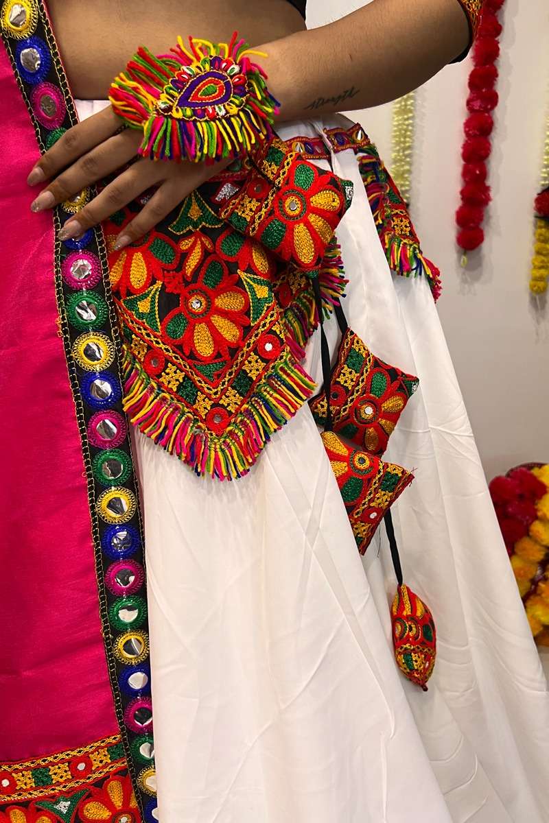 RAJWADI VOL - 02 7050 NAVRATRI LEHENGA CHOLI Wholesale catalog