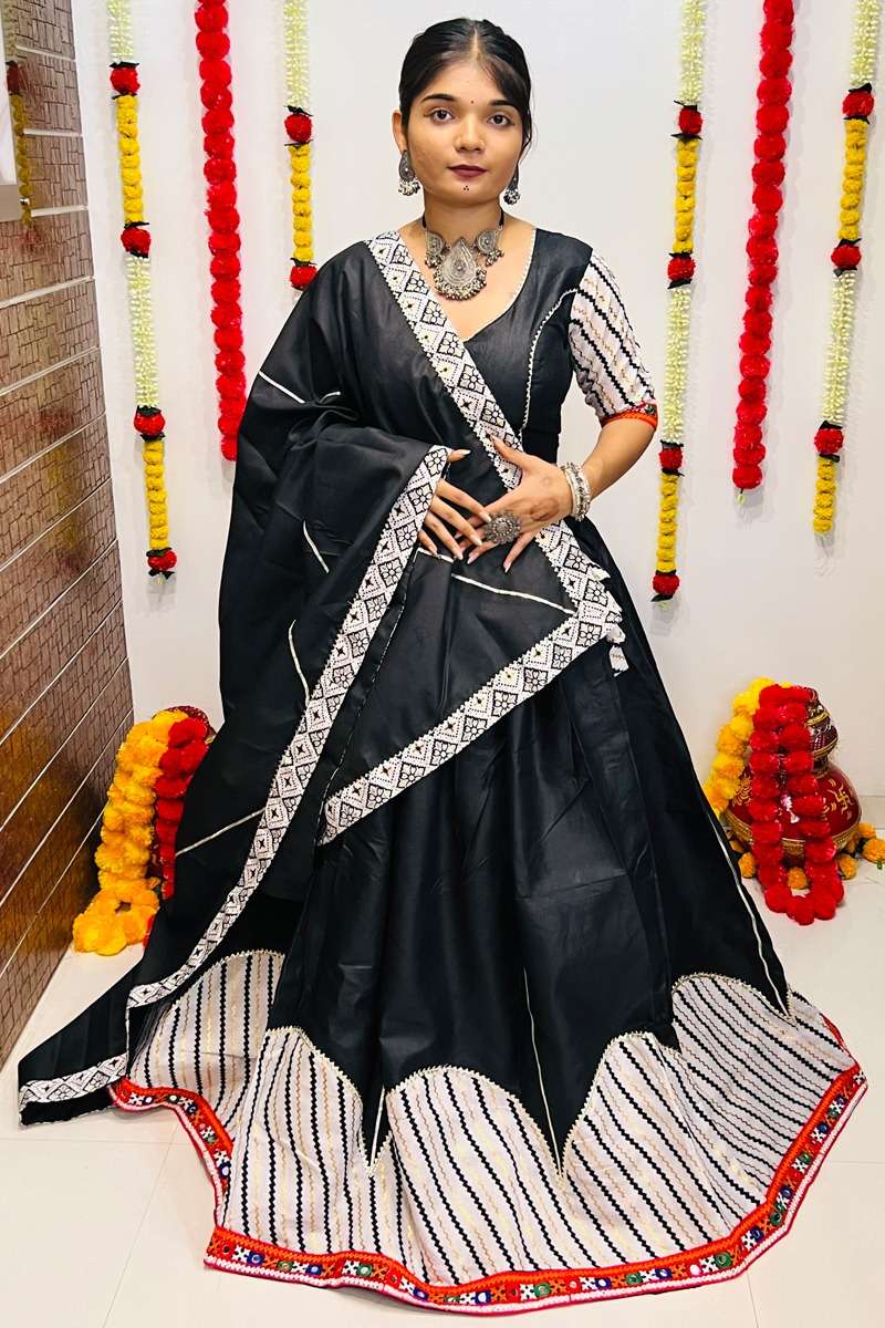 RAJWADI VOL - 07 7037 NAVRATRI LEHENGA CHOLI Wholesale catalog