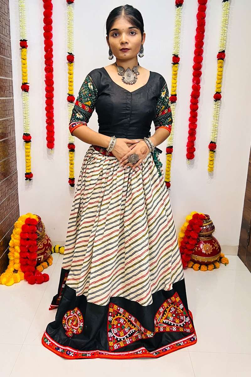 RAJWADI VOL - 07 7048 NAVRATRI LEHENGA CHOLI Wholesale catalog
