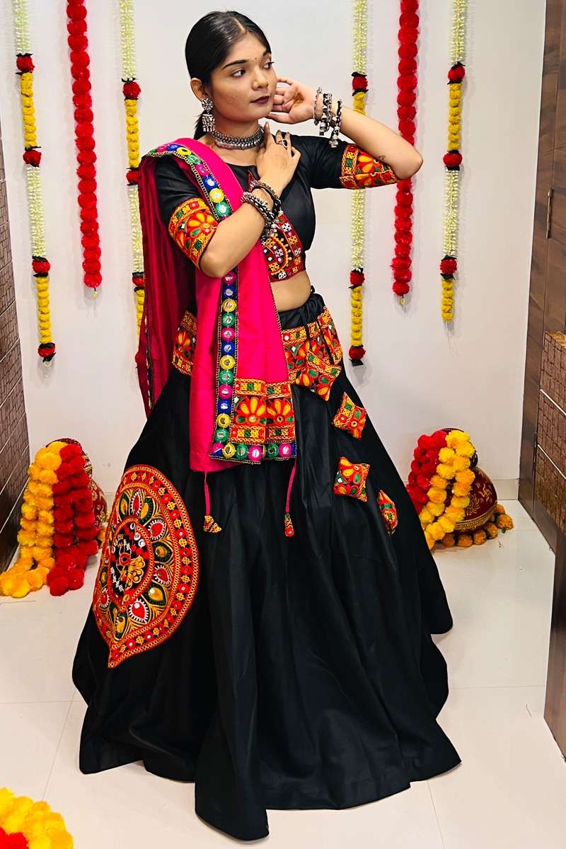 RAJWADI VOL - 08 7049 NAVRATRI LEHENGA CHOLI Wholesale catalog