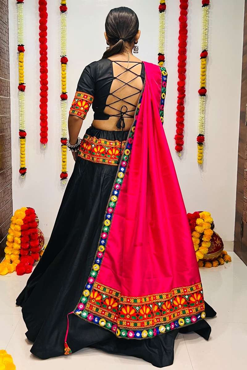 RAJWADI VOL - 08 7049 NAVRATRI LEHENGA CHOLI Wholesale catalog