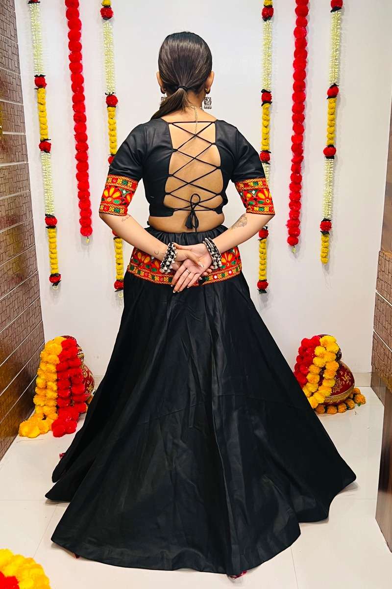RAJWADI VOL - 08 7049 NAVRATRI LEHENGA CHOLI Wholesale catalog