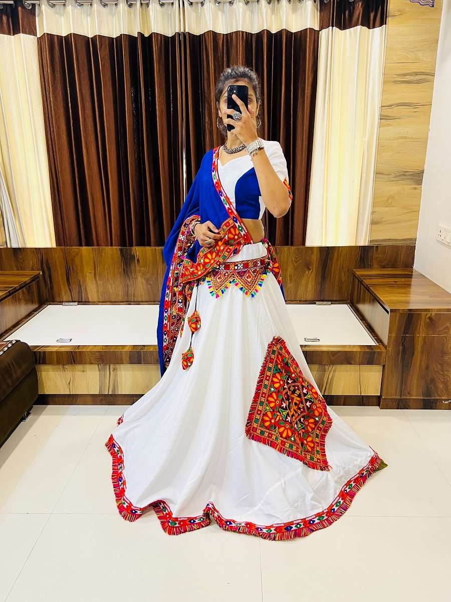 RAJWADI VOL - 08 7053 NAVRATRI LEHENGA CHOLI Wholesale catalog