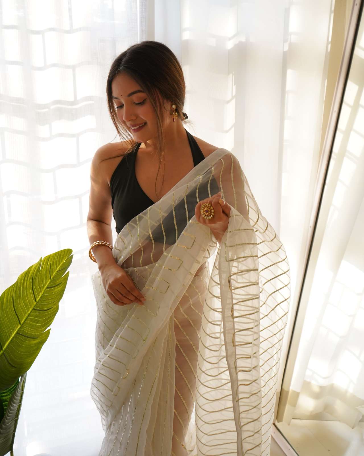 Devika 1 Lace Border Organza Fancy Saree Wholesale catalog