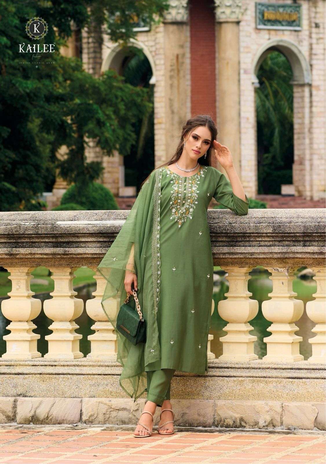 KAILEE FASHION EHASSAS CATLOUGE Kurti Wholesale catalog