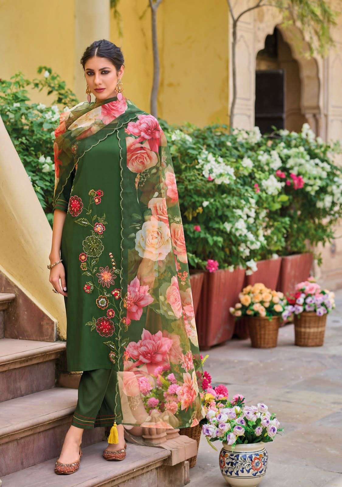 KAILEE FASHION SHEHNAAZ Kurti Wholesale catalog