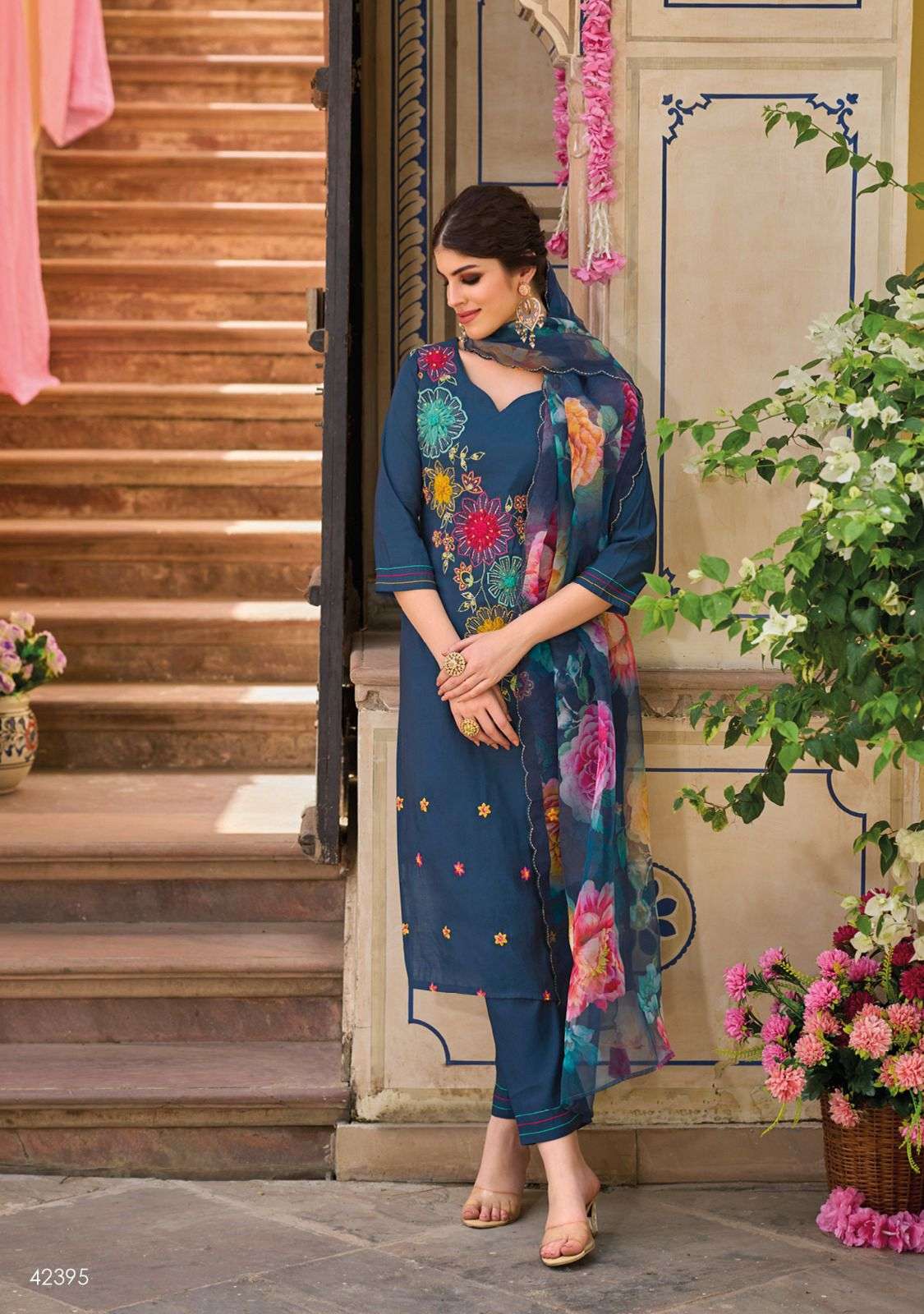 KAILEE FASHION SHEHNAAZ Kurti Wholesale catalog