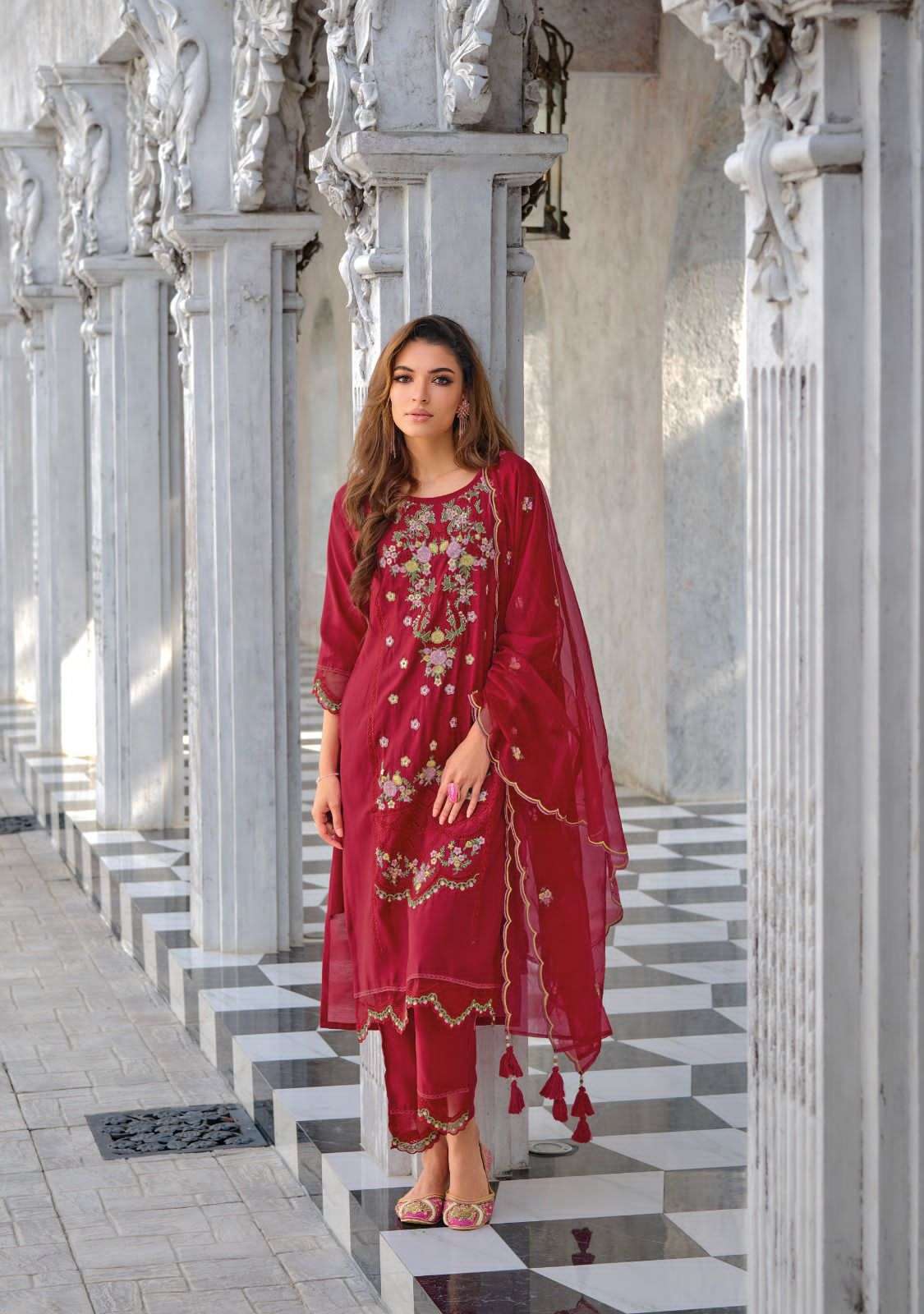 LADY LEELA INAAYAT Kurti Wholesale catalog