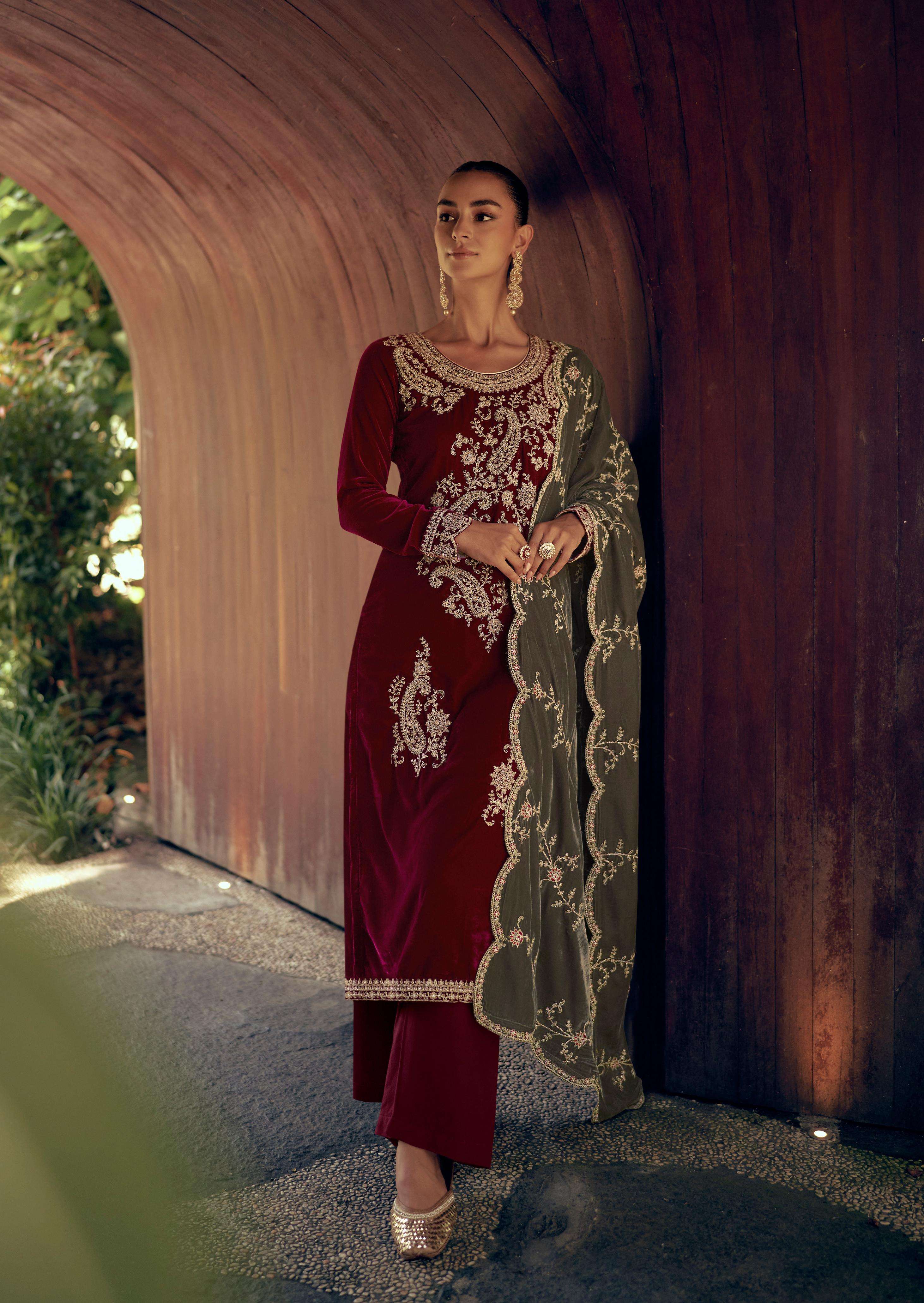 Mumtaz Rang E Makhmali Designer Embroidery Salwar Kameez Wholesale catalog
