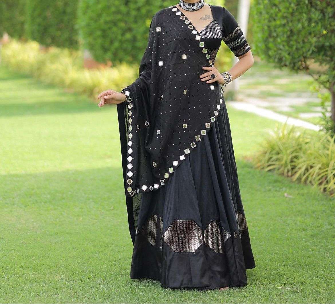 NAVRATRI 7065 CHANIYA CHOLI COLLECTION Lehenga Choli Wholesale catalog