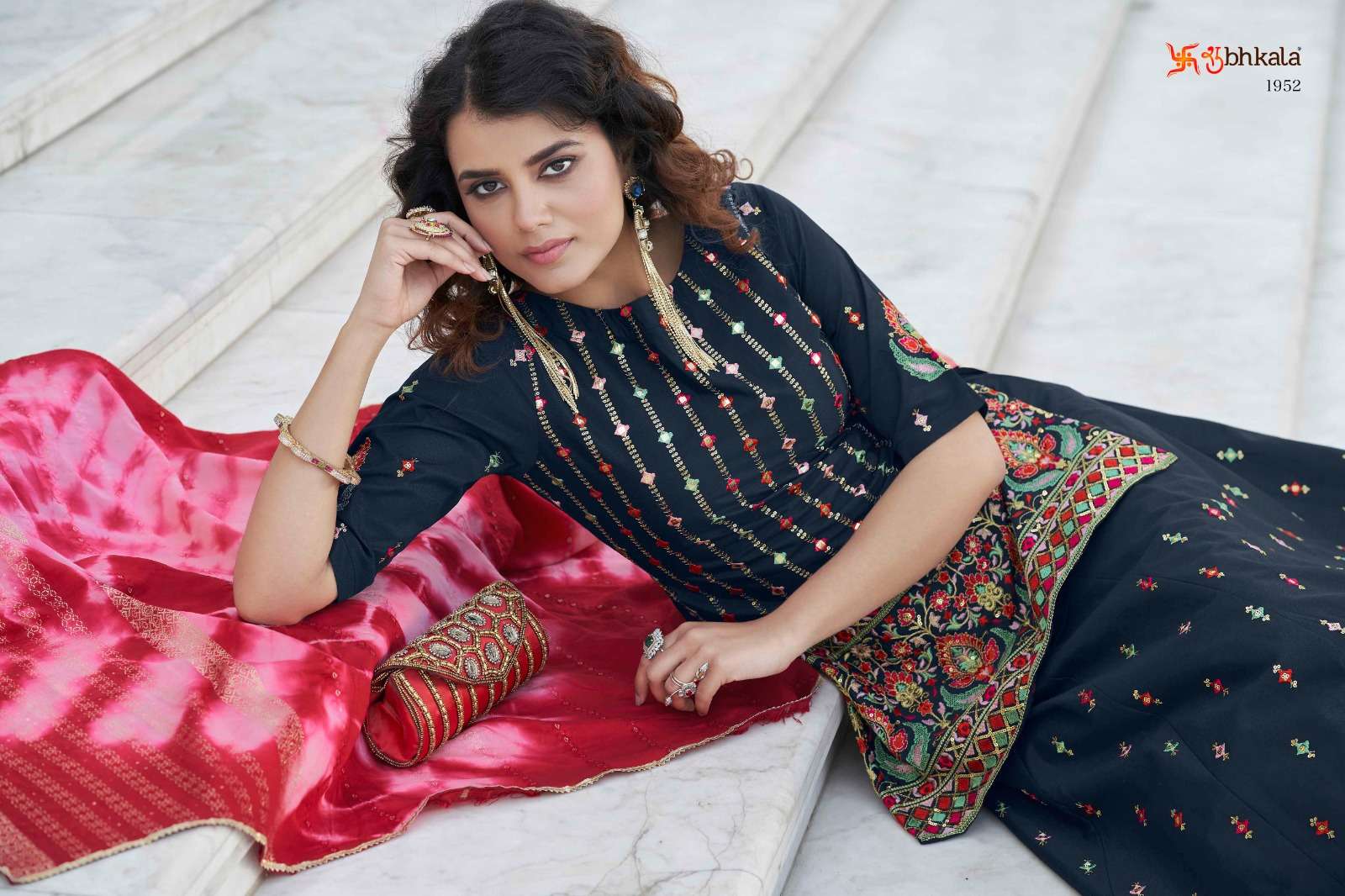 PARAMPARA VOL. 1952 Bridal Gota Patti with Thread Embroidered Semi Stitched Lehenga Choli Wholesale catalog