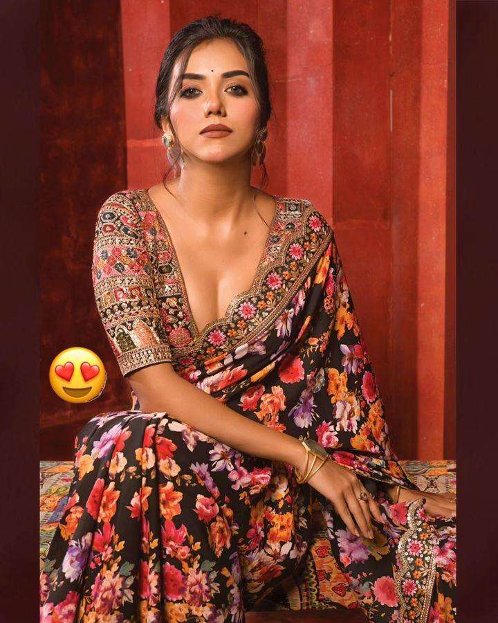Raabta 1 Fancy Bollywood Saree Wholesale catalog