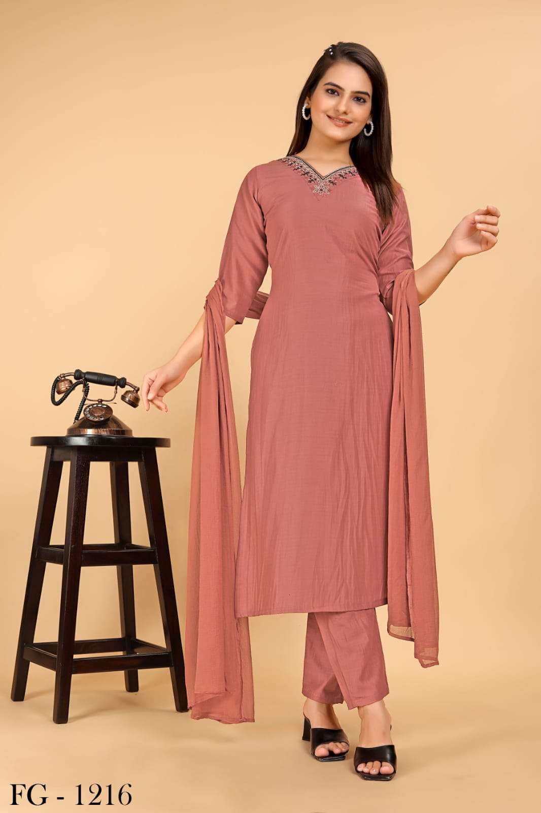 Sabella Plain Kurtis pant with Dupatta wholesale price 