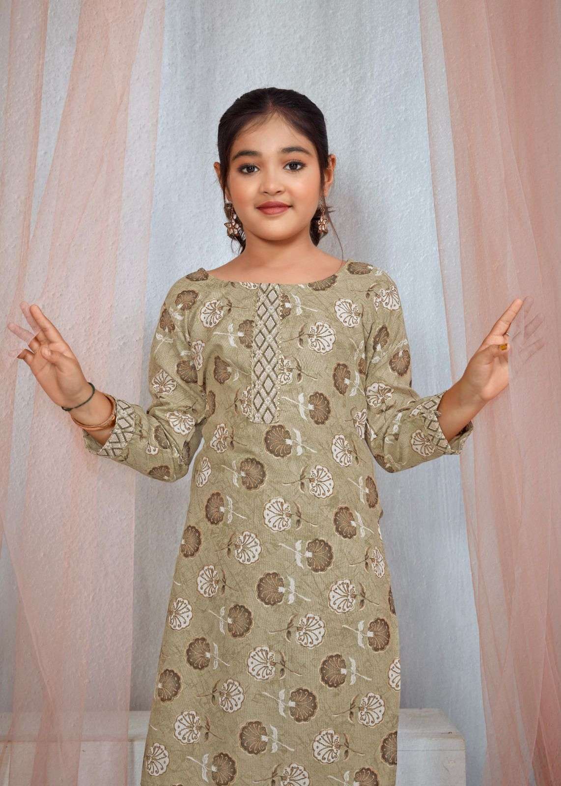 SUJII-2 RAYON COTTON MILL PRINT FOIL Kurti Wholesale catalog